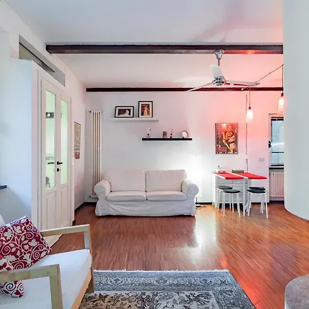 Lovely Flat De Castilla 7 Milan Exterior photo